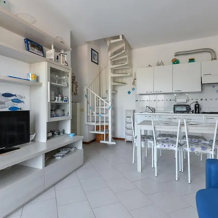 Ferienhaus 6 Posti Porto Azzurro